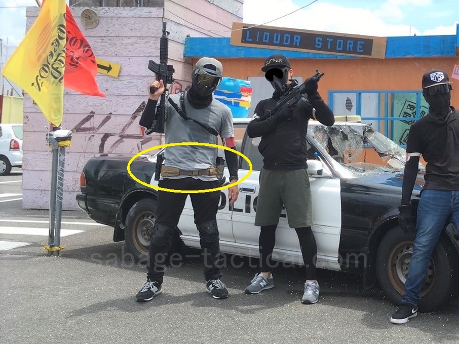 タクティカルベルトとダンプポーチ