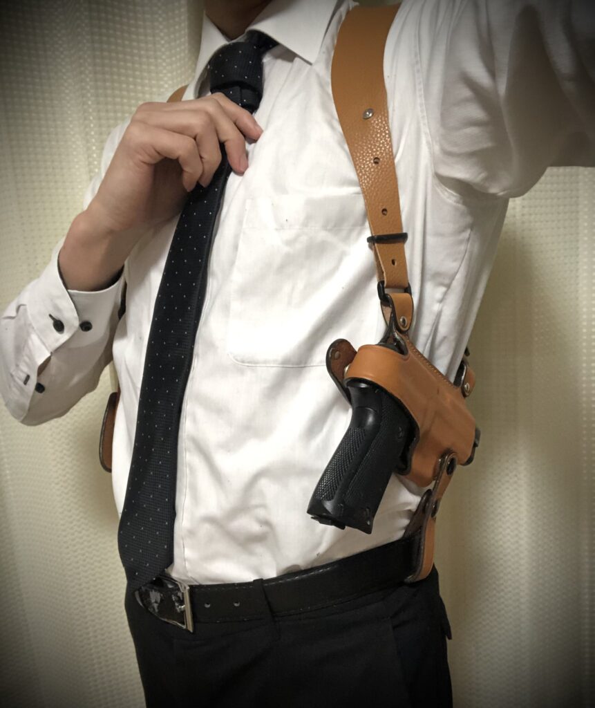 【これ買い！】ショルダーホルスターおすすめ5選！刑事風・警察風・スーツに サバゲー装備研究室