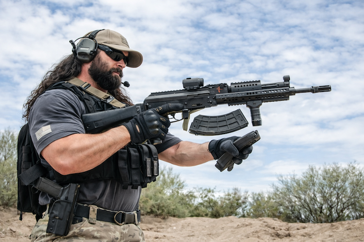 マグチェンジとダンプポーチ