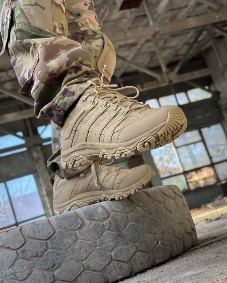 軽量クッション性