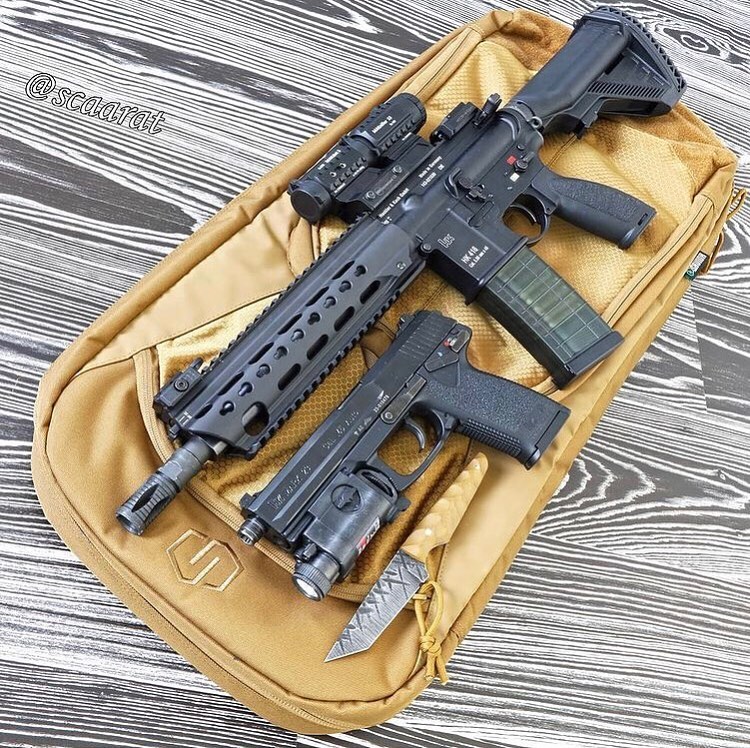 コンパクトガンケースにM4とハンドガン