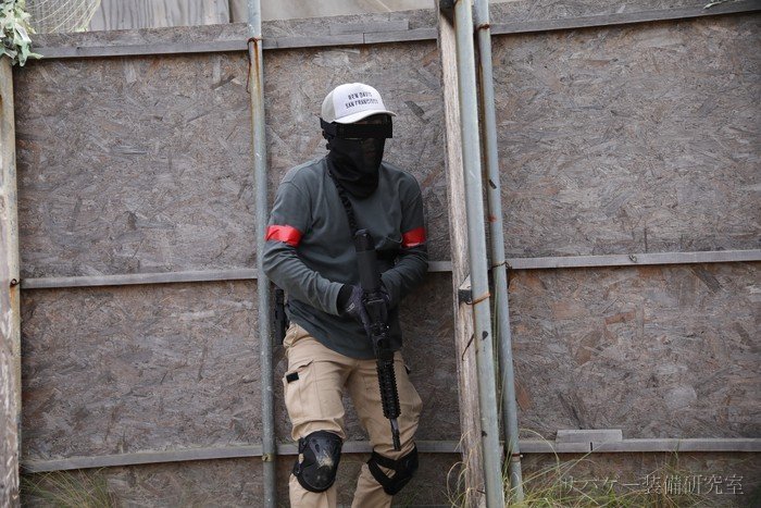 管理人のサバゲー装備一式(CQB-R・ニーパッド・メレルのブーツ)