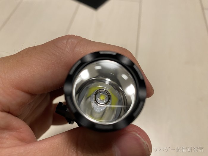 X300レプリカのLEDとレンズのアップ