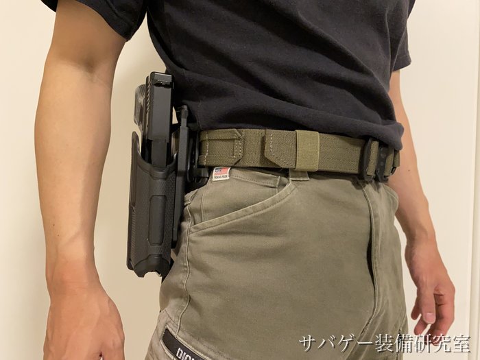 実物Omnivore X300版をタクティカルベルトに装着した状態