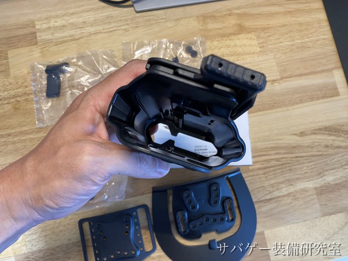 実物Omnivoreの内部ロック機構を上からのぞいたところ