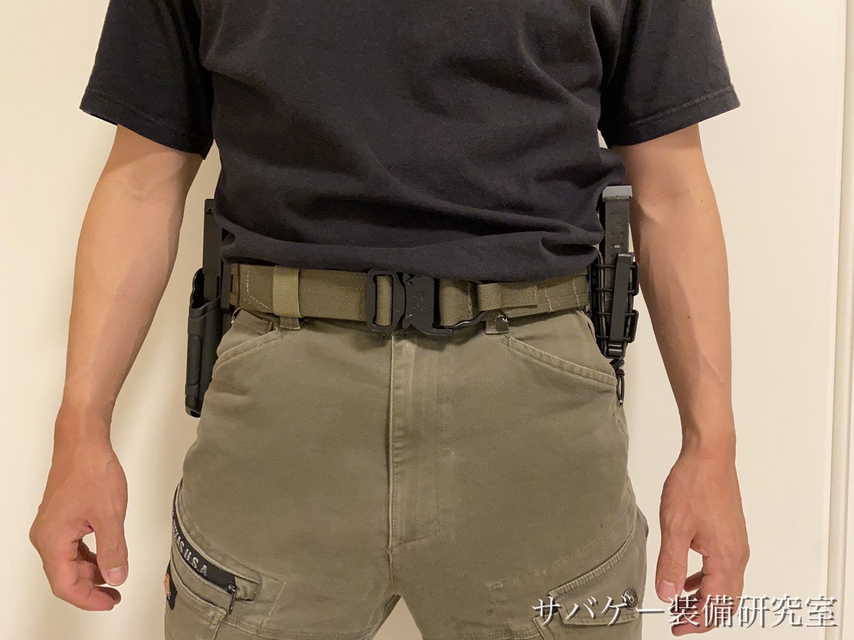 テイラージャパン デューティーベルトを装着した正面（コブラバックル）