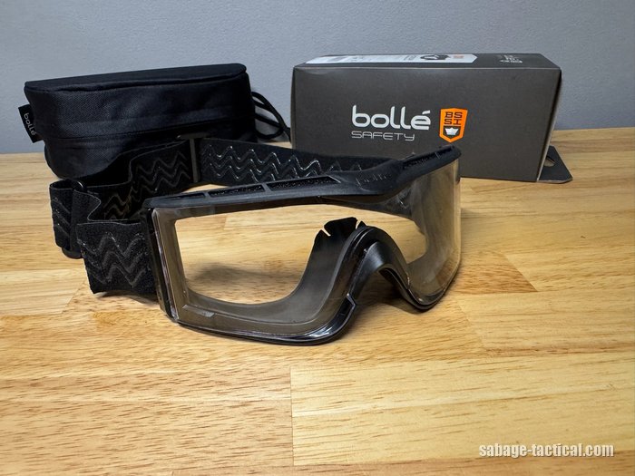 bolle X810の本体と付属のケースと箱