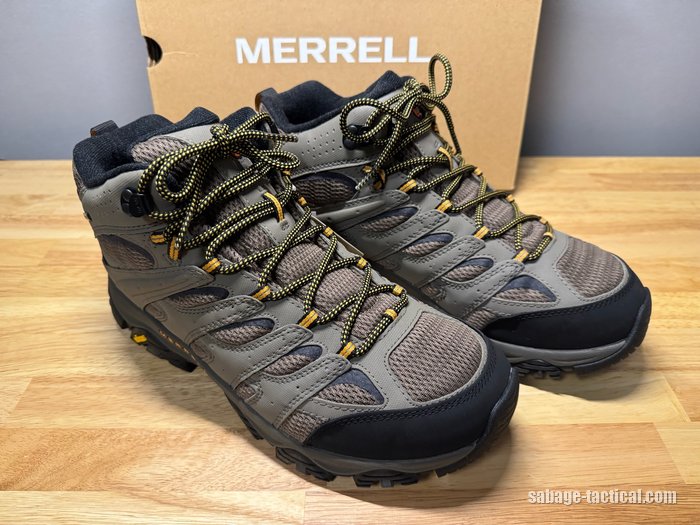 MERRELLの箱の前に置いたメレル モアブ3 シンセティック ミッド ゴアテックス ワイド